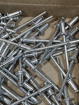 Remaches ciegos de 4,0 x 8 mm