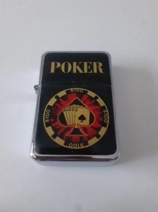 Cenicero y mechero Poker