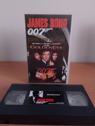 2 VHS James Bond: Goldeneye+El mañana nunca muere