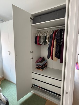 Armario 3 puertas Ikea con espejo