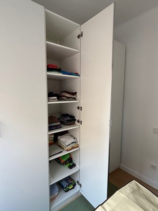 Armario 3 puertas Ikea con espejo