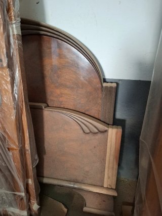 Comodini antichi in legno