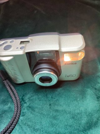 Konica Z-Up 60 Cámara Analógica