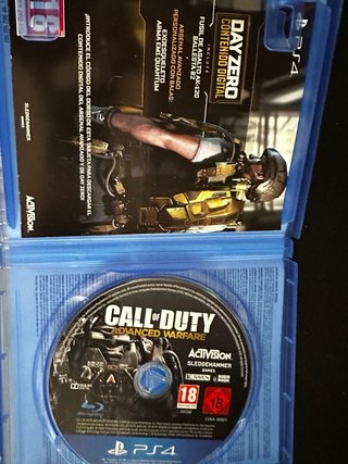 Pacchetto Call of Duty PS4 BO3 MW Infinite Warfare Adva