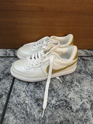 Zapatillas Nike Air Force 1 Blancas Doradas
