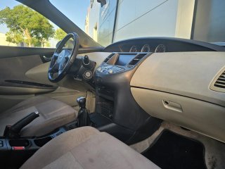 Nissan Primera 2004