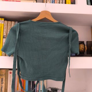 Top crop verde Zara talla M