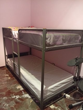 Litera TUFFING Ikea gris oscuro