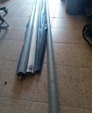 Carriles para bajantes de toldos