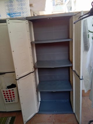 Armario de exterior + se regala plantita