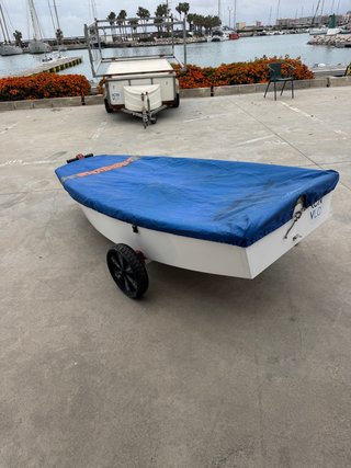 Casco Optimist Nautivela con Palos y Velas