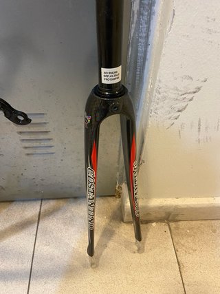 Cuadro carbono y titanio bicicleta de carretera