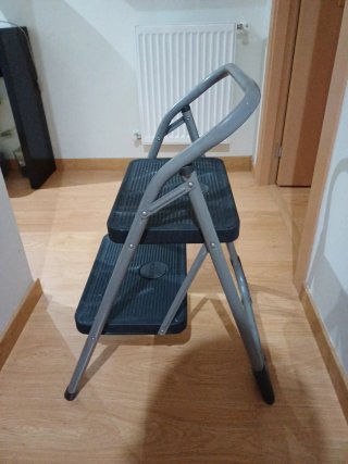 Escalera ROLSER plegable 2 peldaños.