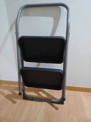 Escalera ROLSER plegable 2 peldaños.
