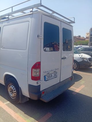 Mercedes-Benz eSprinter 2004