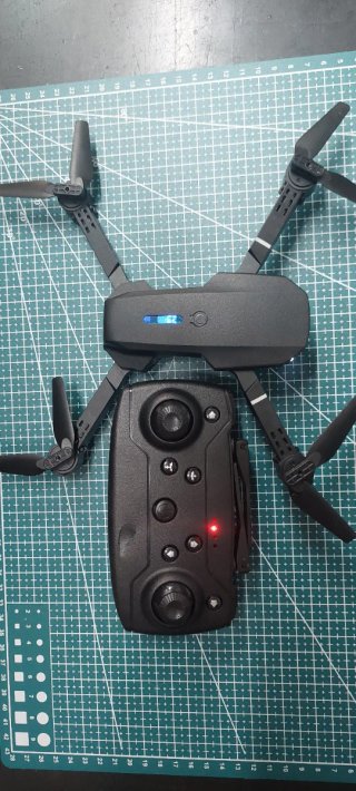 Dron E88 Negro