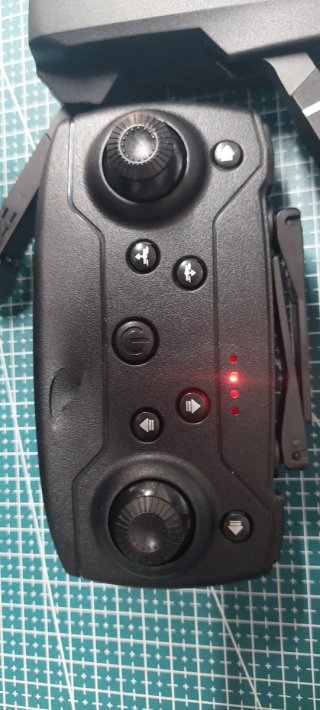 Dron E88 Negro