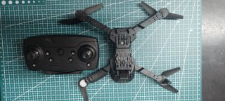 Dron E88 Negro