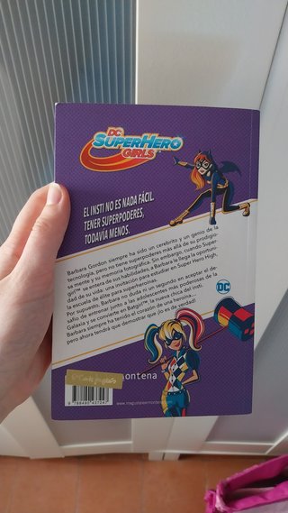 Libro DC Super Hero Girls: Aventuras Batgirl
