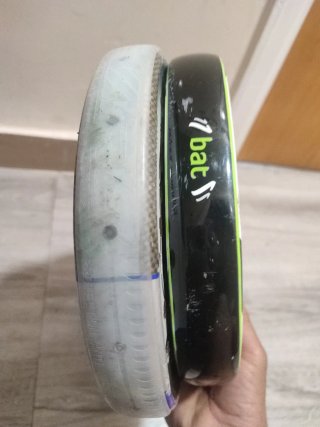 2 Raquetas de Pádel Sinedie y Vairo