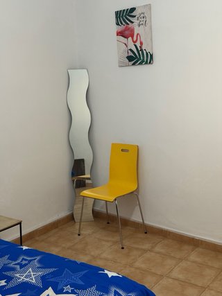 Se alquila una habitación