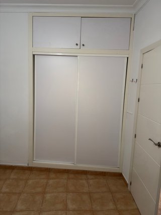Se alquila una habitación