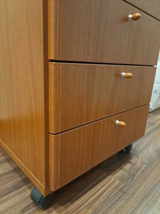 2 Cajoneras con ruedas y cerradura