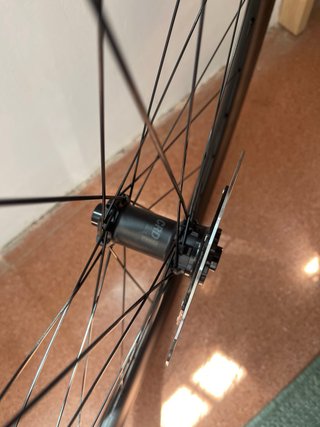 Ruedas BMC CRD 321 Carbono - Nuevas con garantía
