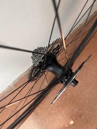Ruedas BMC CRD 321 Carbono - Nuevas con garantía
