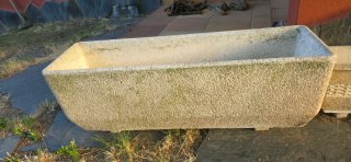 Jardineras de piedra.