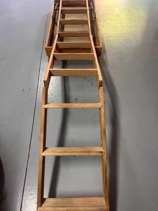 Escalera buhardilla pino plegable