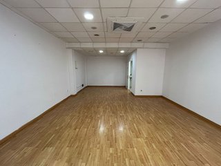 Local comercial en alquiler en Esparreguera