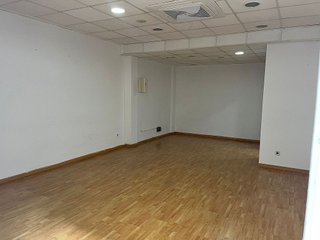 Local comercial en alquiler en Esparreguera