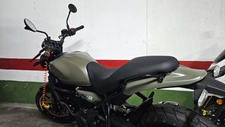 Royal Enfield Guerrilla 450 (Garantía oficial)