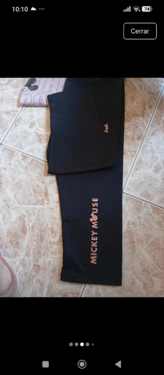 Conjunto deportivo top y pantalón