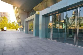Oficina en alquiler en Palacio de Congresos - Urbadiez - Entrepuentes en Sevilla