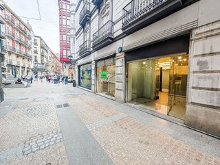 Local comercial en alquiler en Casco Viejo en Bilbao