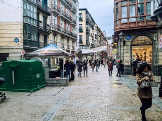 Local comercial en alquiler en Casco Viejo en Bilbao
