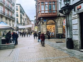 Local comercial en alquiler en Casco Viejo en Bilbao