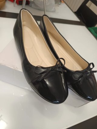 Bailarinas negras con lazo