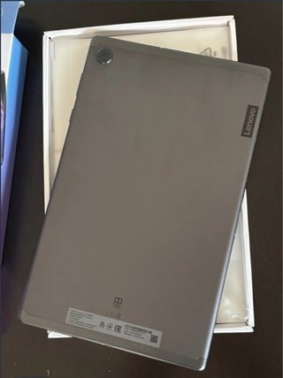 Lenovo Tab M10 FHD Plus 64GB + funda + auriculares