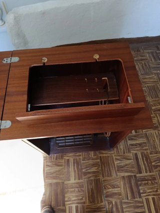 Mueble auxiliar madera está en Fuencemillan