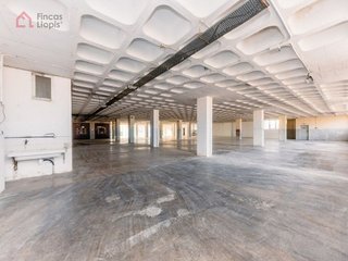 Nave industrial en alquiler en Bellvitge en Hospitalet de Llobregat, L´