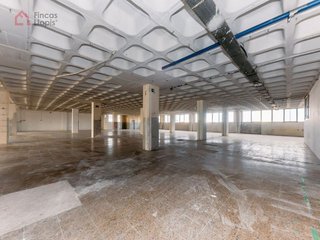 Nave industrial en alquiler en Bellvitge en Hospitalet de Llobregat, L´