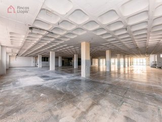 Nave industrial en alquiler en Bellvitge en Hospitalet de Llobregat, L´