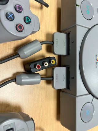 PLAYSTATION 1 (SCPH-7502) - Set Completo -