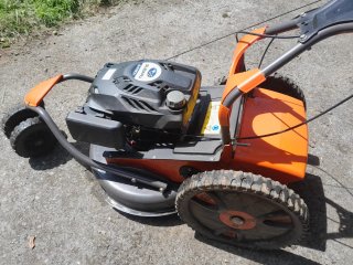 Desbrozadora de ruedas Husqvarna modelo EA190V