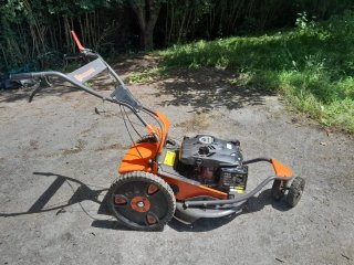 Desbrozadora de ruedas Husqvarna modelo EA190V