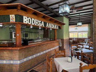 Local comercial en alquiler en El Higueral - La Merced en Marbella