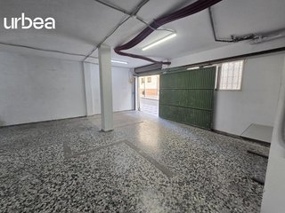 Local comercial en alquiler en Carlos Haya en Málaga